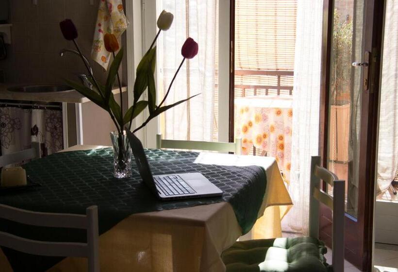 تختخواب و صبحانه Terra Di Sole