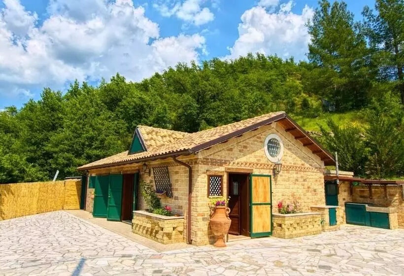 Detached House In Cagli With Swimming Pool And Garden