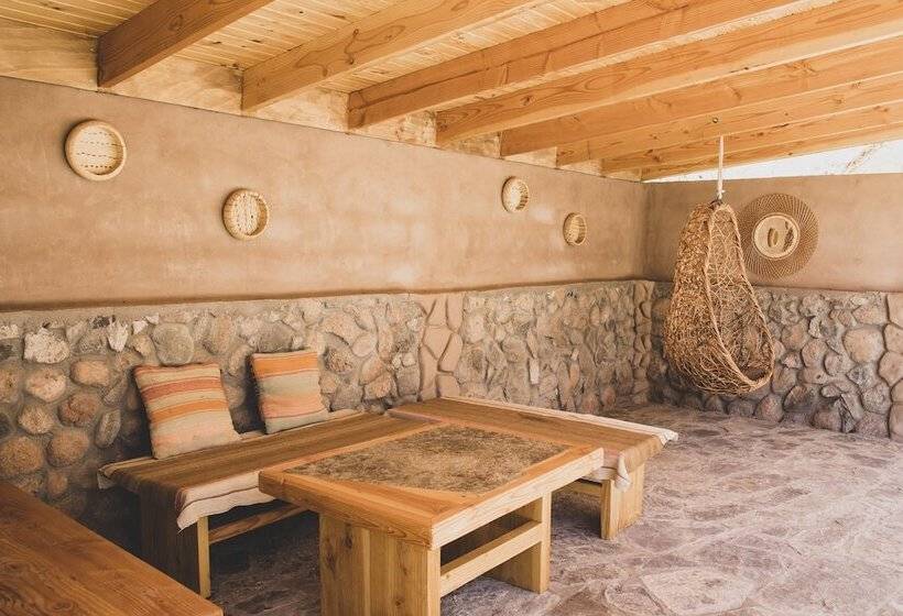 בית מלון כפרי Lodge Quelana