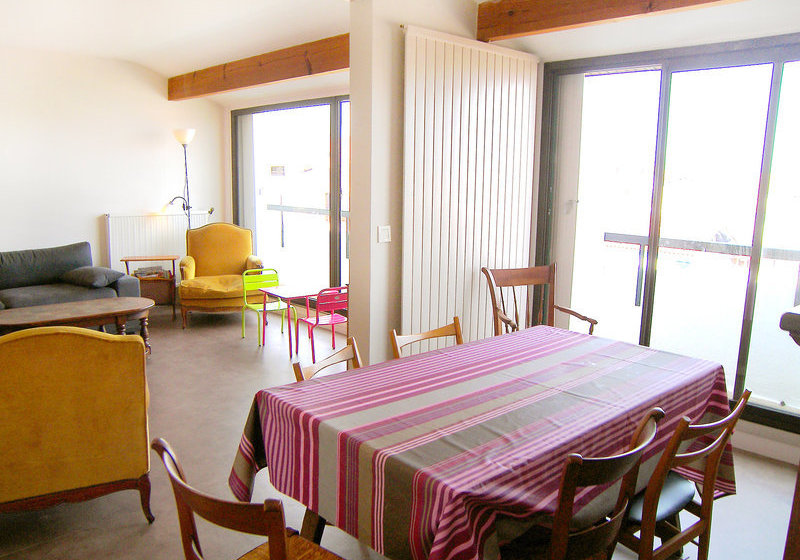 Отель Residence Eskualduna