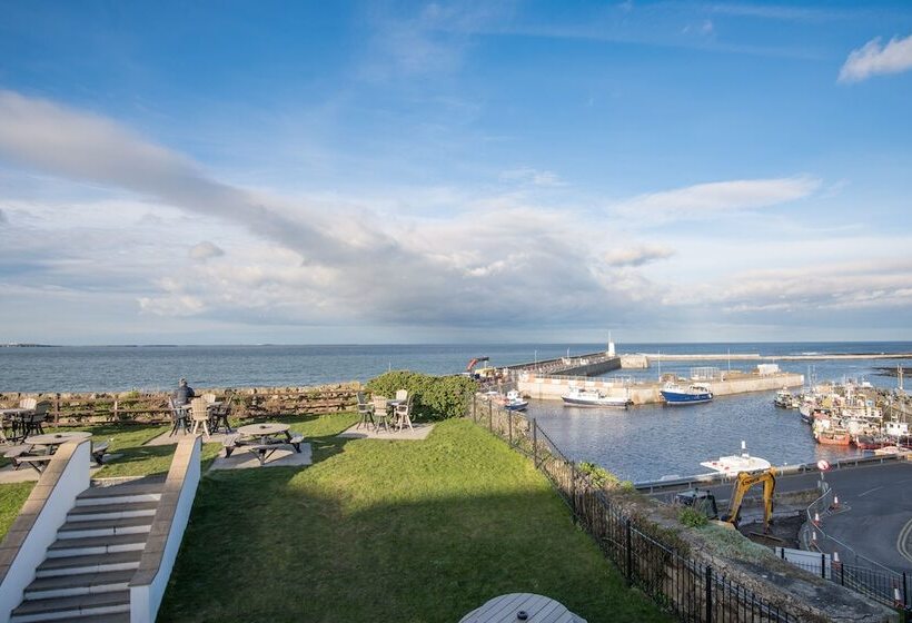 בית מלון כפרי The Bamburgh Castle Inn   The Inn Collection Group