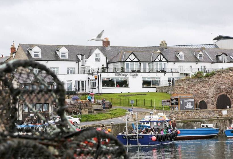 בית מלון כפרי The Bamburgh Castle Inn   The Inn Collection Group