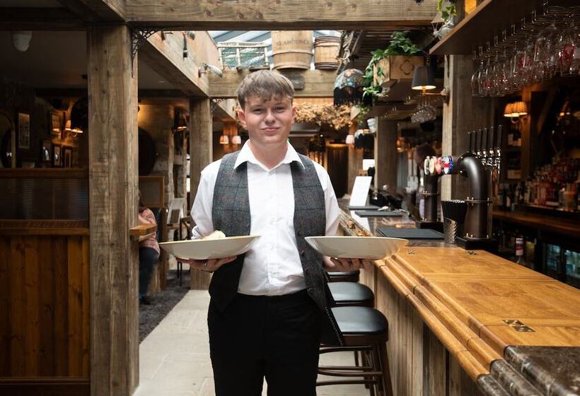 בית מלון כפרי The Bamburgh Castle Inn   The Inn Collection Group