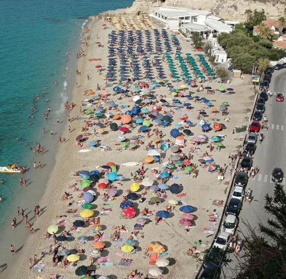 Пансион Dreams Tropea Mare Parking Private