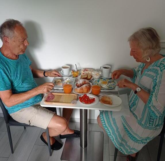 Пансион Dreams Tropea Mare Parking Private