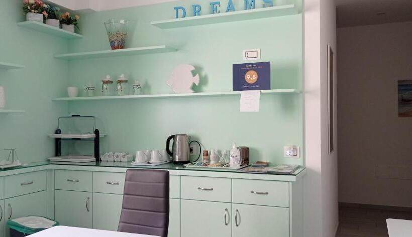 Пансион Dreams Tropea Mare Parking Private