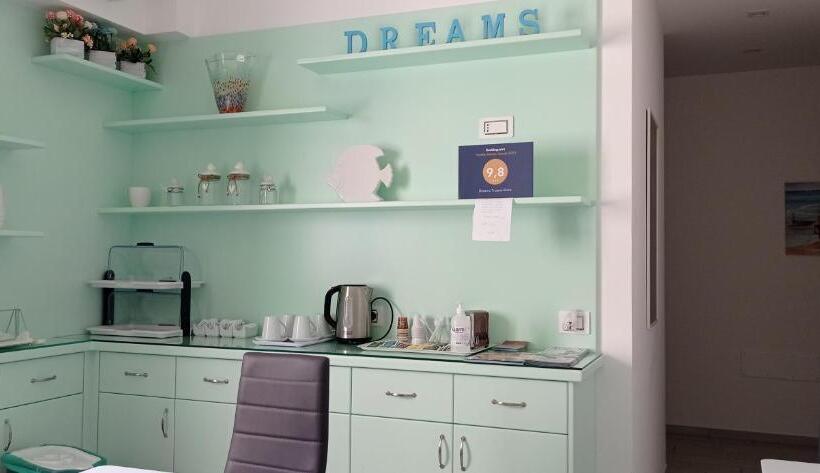 Пансион Dreams Tropea Mare Parking Private