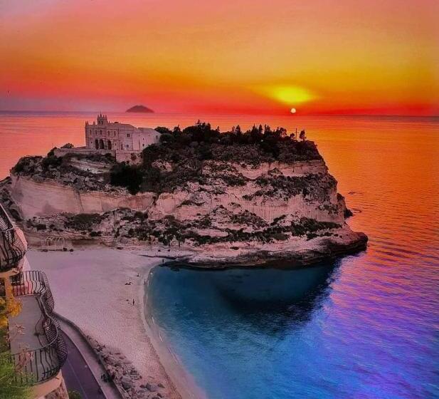 Пансион Dreams Tropea Mare Parking Private