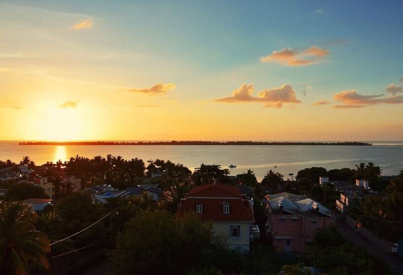 پانسیون Happy Days Guest House