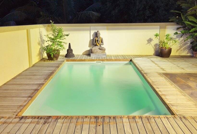 پانسیون Happy Days Guest House