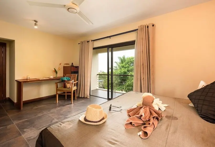 پانسیون Happy Days Guest House