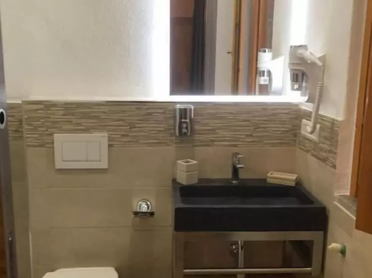 پانسیون Shardan Guest House
