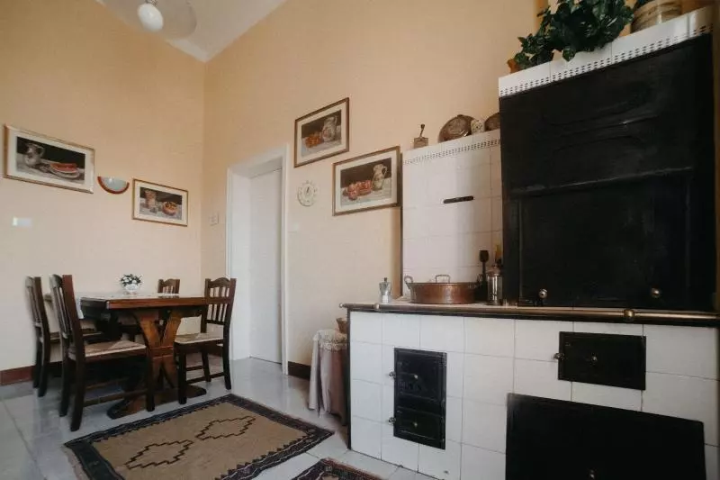 تختخواب و صبحانه Piazza Argento