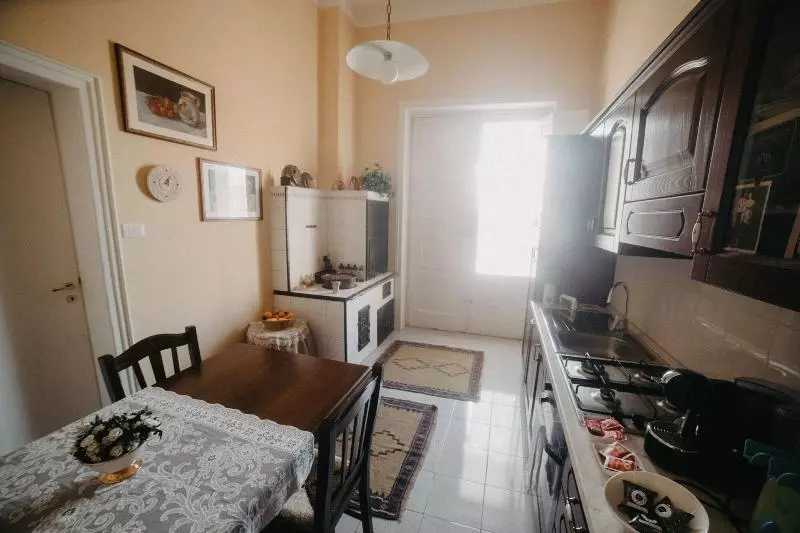 تختخواب و صبحانه Piazza Argento