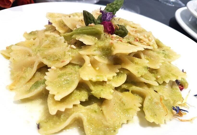 فندق فئة نجمة واحدة Clodi