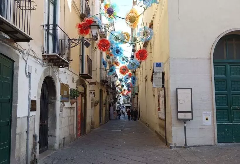 هتل B&b Centrale Salerno