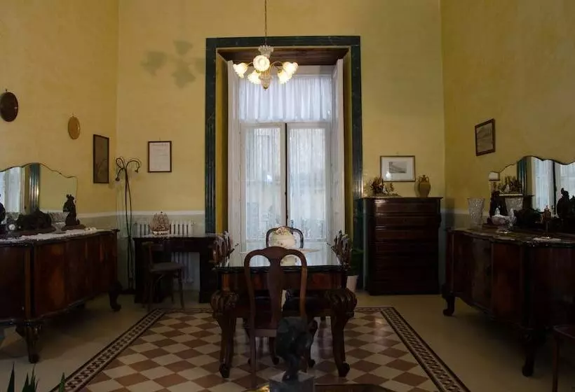 هتل B&b Centrale Salerno