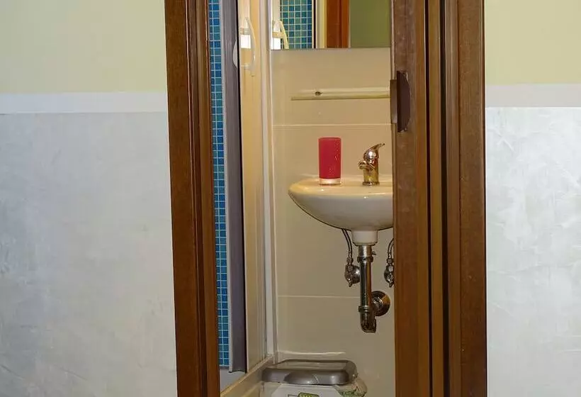 هتل B&b Centrale Salerno