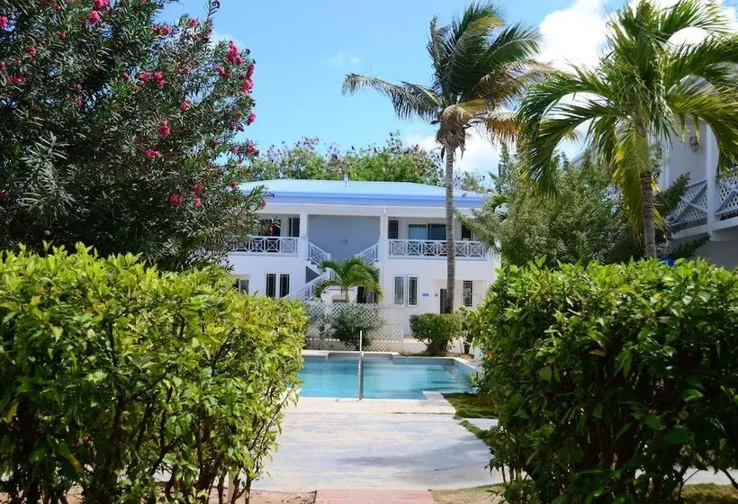 هتل Shoal Bay Villas