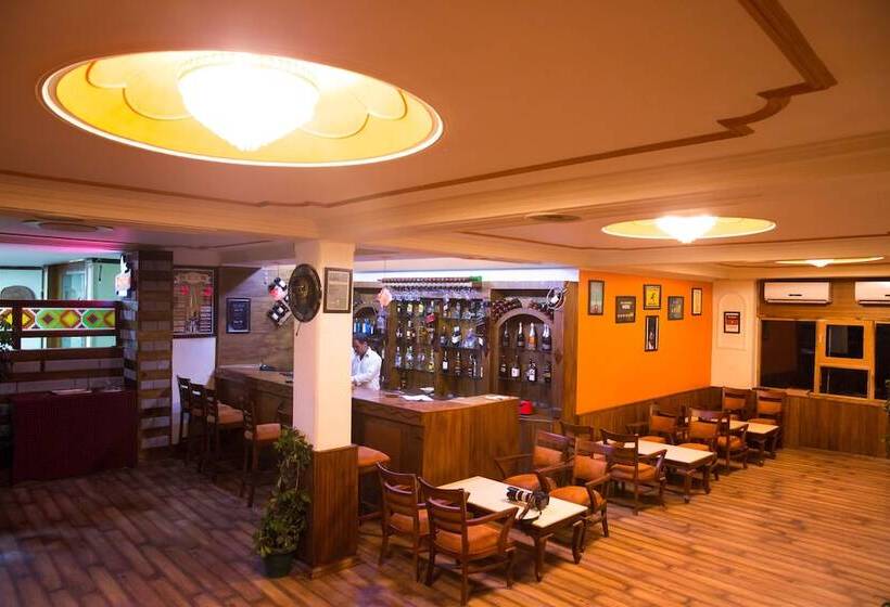 בית מלון כפרי Shobla Royale