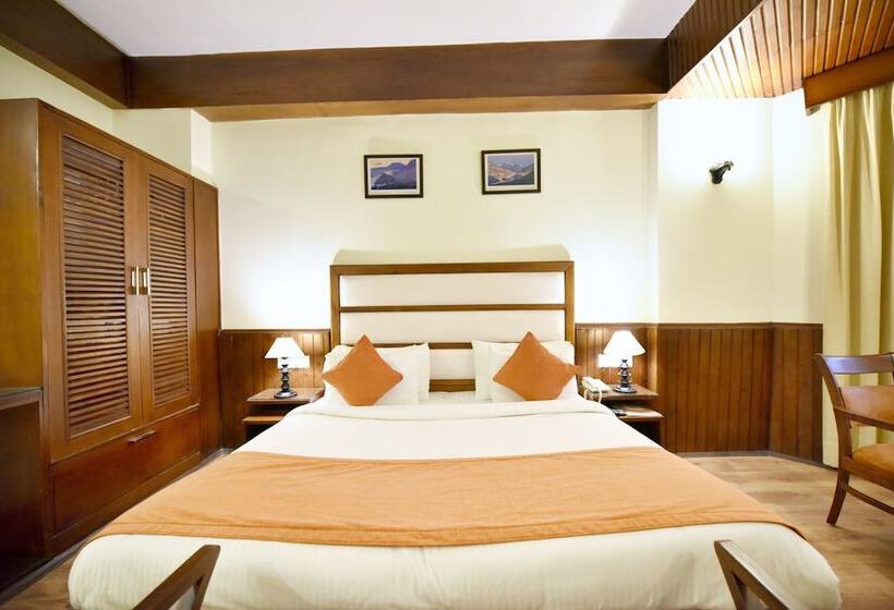 בית מלון כפרי Shobla Royale