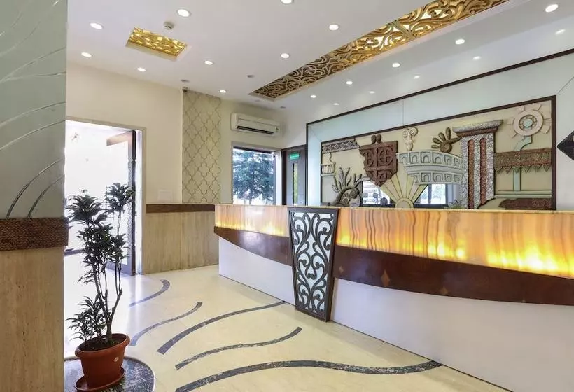 Collection O 49753 Hotel Supreme