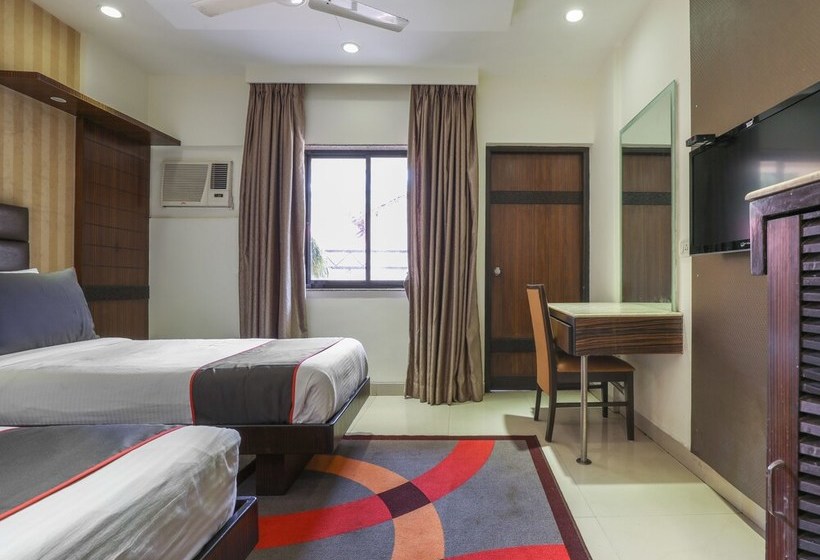 Collection O 49753 Hotel Supreme