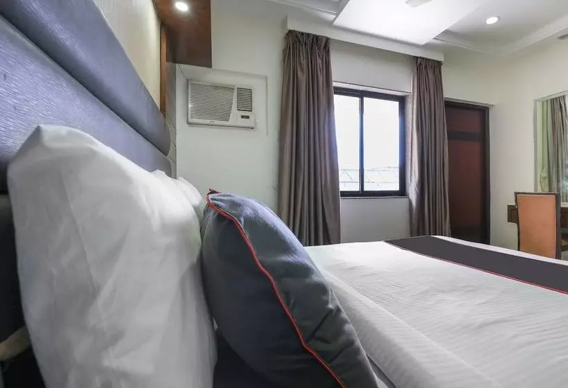 Collection O 49753 Hotel Supreme