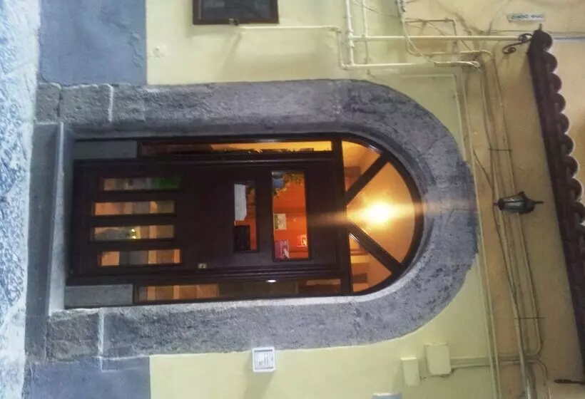پانسیون B&b Alloggio Maria