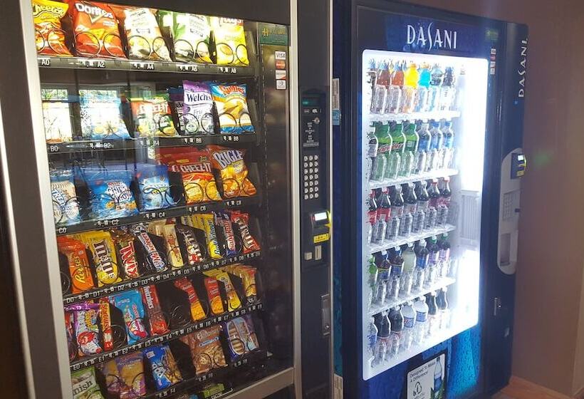 هتل Country Inn & Suites By Radisson, Bloomingtonnormal West, Il