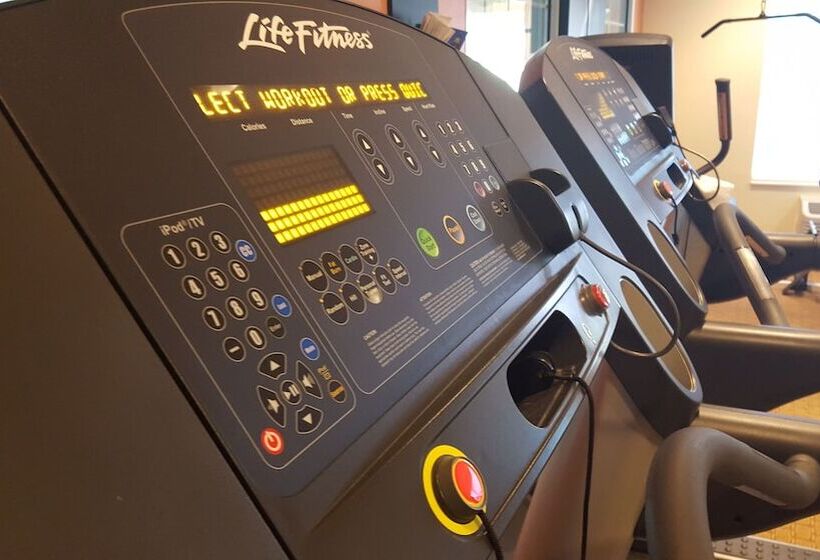 هتل Country Inn & Suites By Radisson, Bloomingtonnormal West, Il