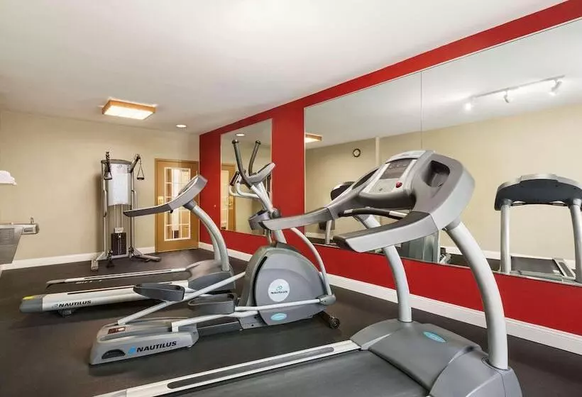 Hotel Country Inn & Suites By Radisson, Savannah I 95 North, Ga