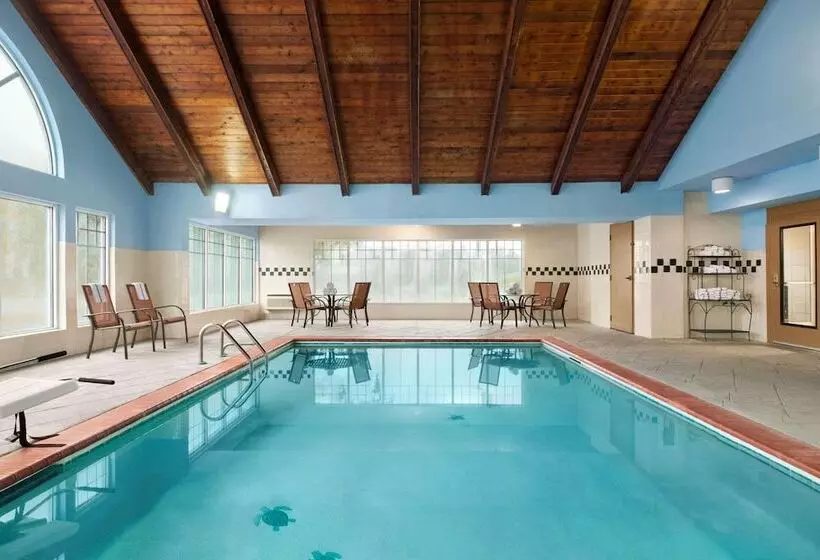 Hotel Country Inn & Suites By Radisson, Savannah I 95 North, Ga