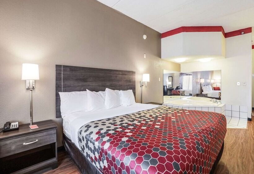 호텔 Econo Lodge Inn And Suites