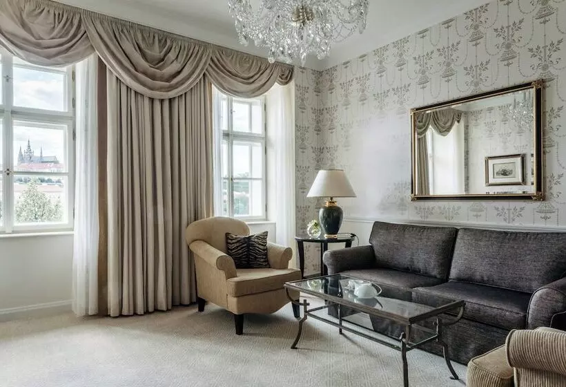 Four Seasons Hotel Prague
