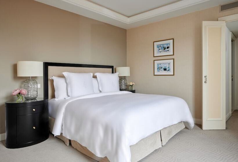 Four Seasons Hotel Prague