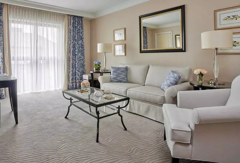 Four Seasons Hotel Prague