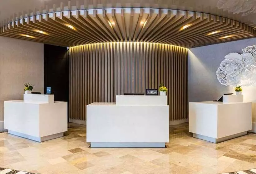 Отель Hilton Bentley Miami/south Beach