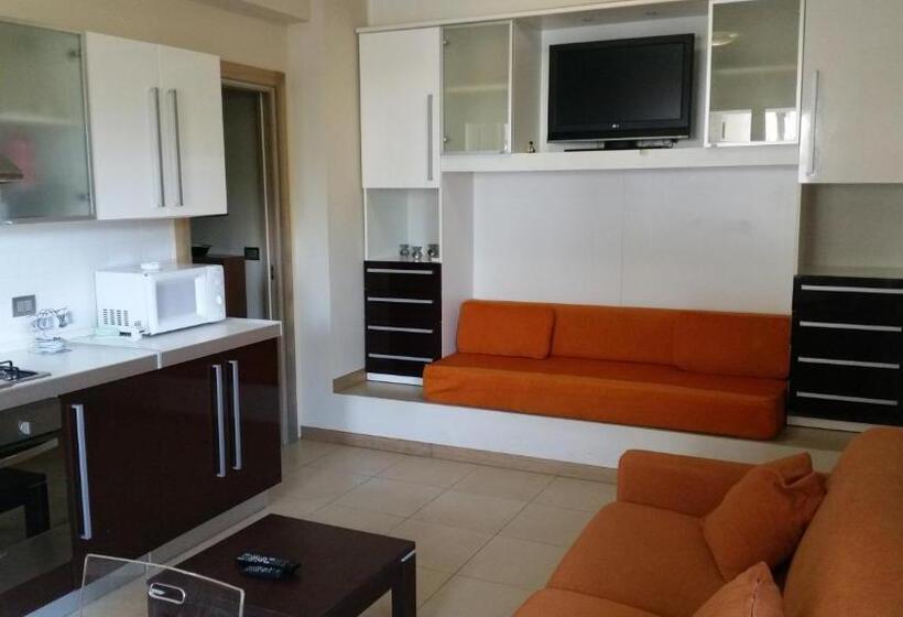 בית מלון כפרי Europa Beach Village