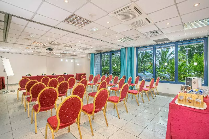 هتل Karibea La Valmeniere