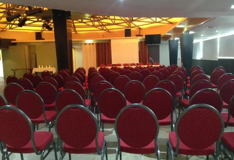 호텔 Le Phoebus Garden & Spa