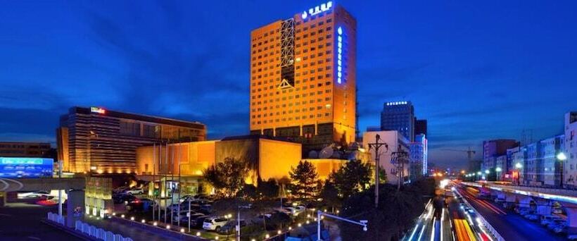 فندق Luxemon Xinjiang Yindu