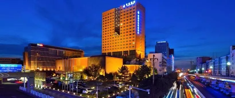 ホテル Luxemon Xinjiang Yindu