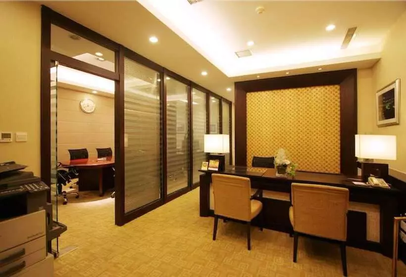 ホテル Luxemon Xinjiang Yindu