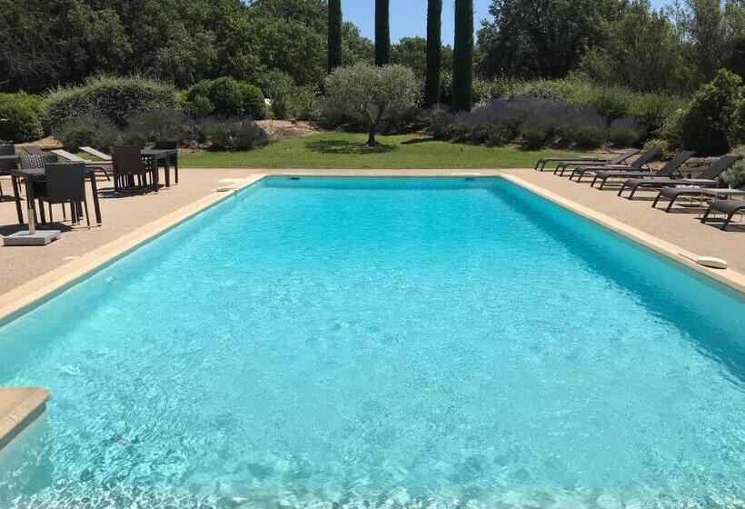 هتل Mas De La Senancole