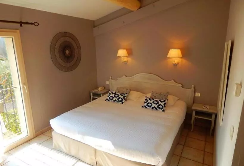 בית מלון כפרי Mas De La Senancole