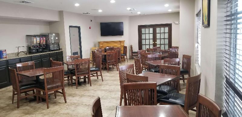 בית מלון כפרי Holiday Inn Express & Suites Chicago Matteson By Ihg