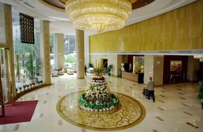 هتل Goldenkey Floor Yuexiu