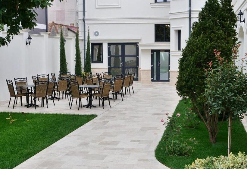 Отель Grant Boutique