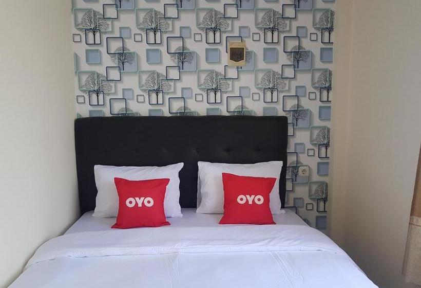 בית מלון כפרי Oyo 3421 Cibodas Star Residence